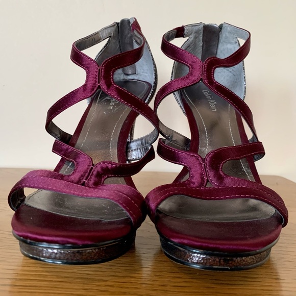 Calvin Klein, Fuchia and Silver High Heels, NWOT, Back zipper, size 6. - Picture 9 of 13